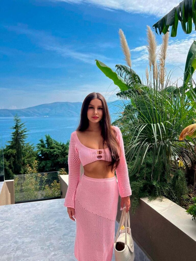 Nadia 2