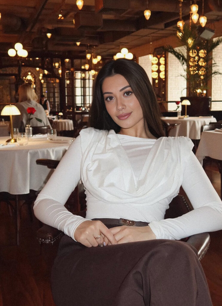Alena 7