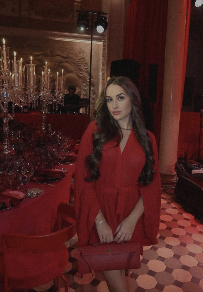 Eliana 6