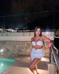 Nadia 4