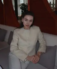 Yana 1