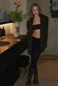 Yana 1