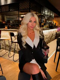 Adelina 6
