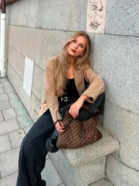 Chloe 3