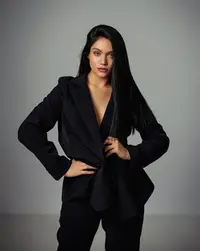 Kylie 2