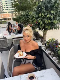 Asheley 4