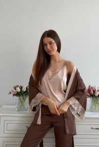 Vanessa 8