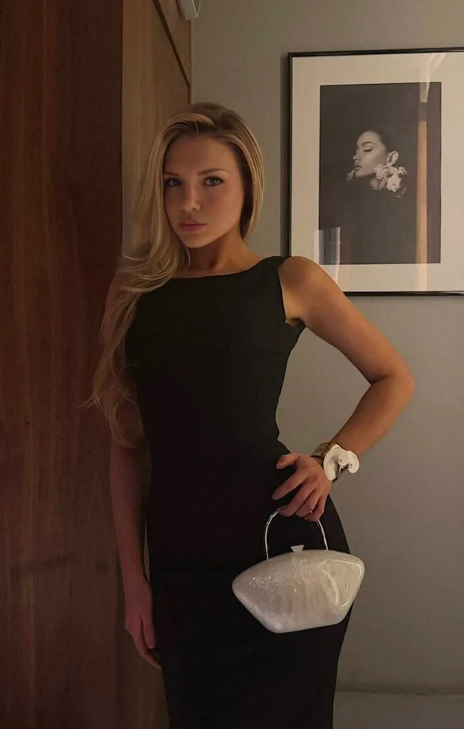Apolonia