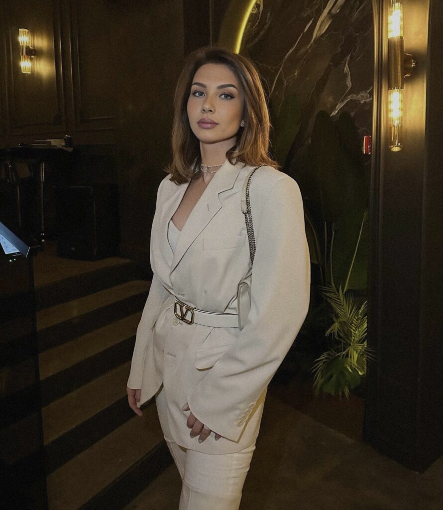 Elara  - DubaiCats Girl