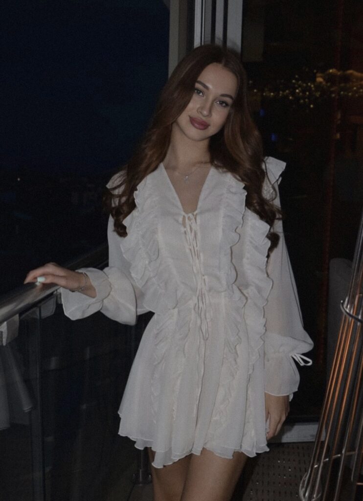 Snezhana  - DubaiCats Girl