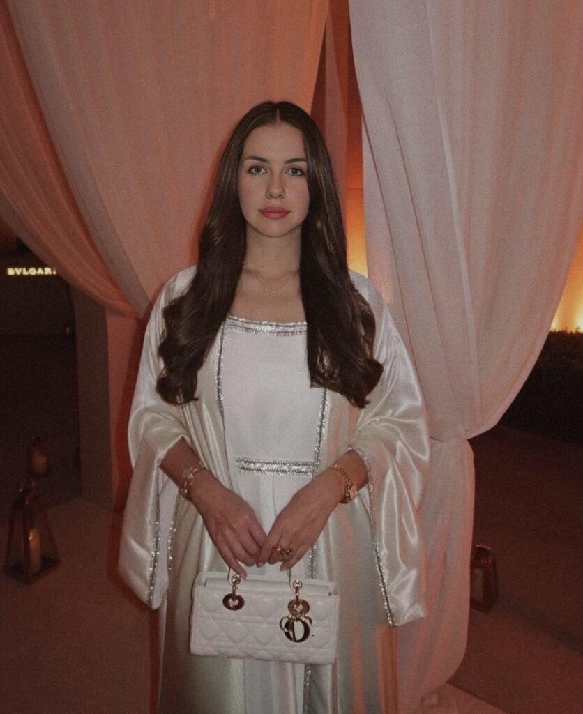 Violetta  - DubaiCats Girl