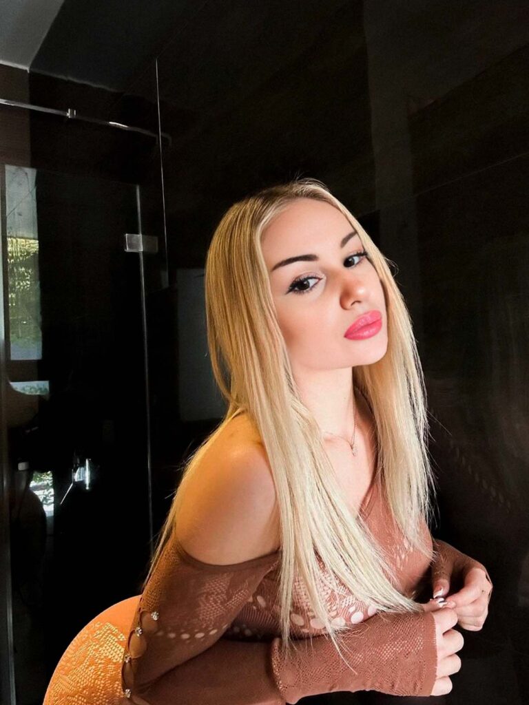 Taisia  - DubaiCats Girl