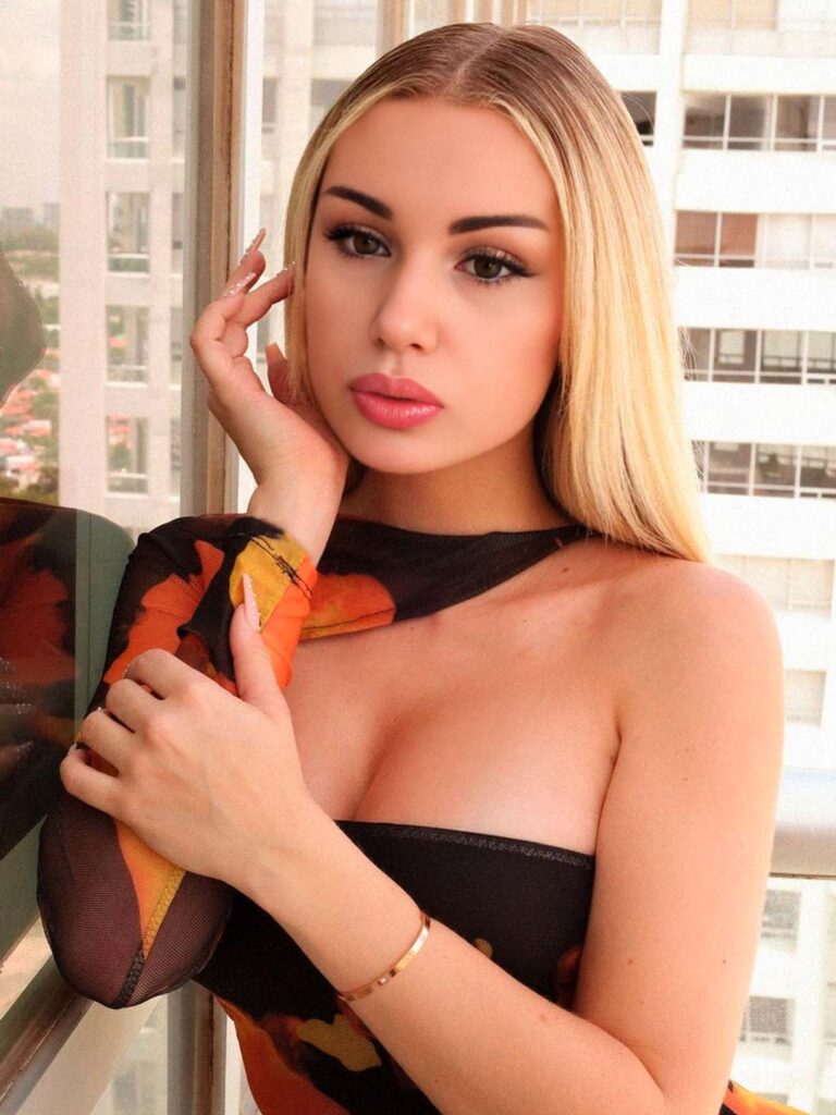 Taisia  - DubaiCats Girl
