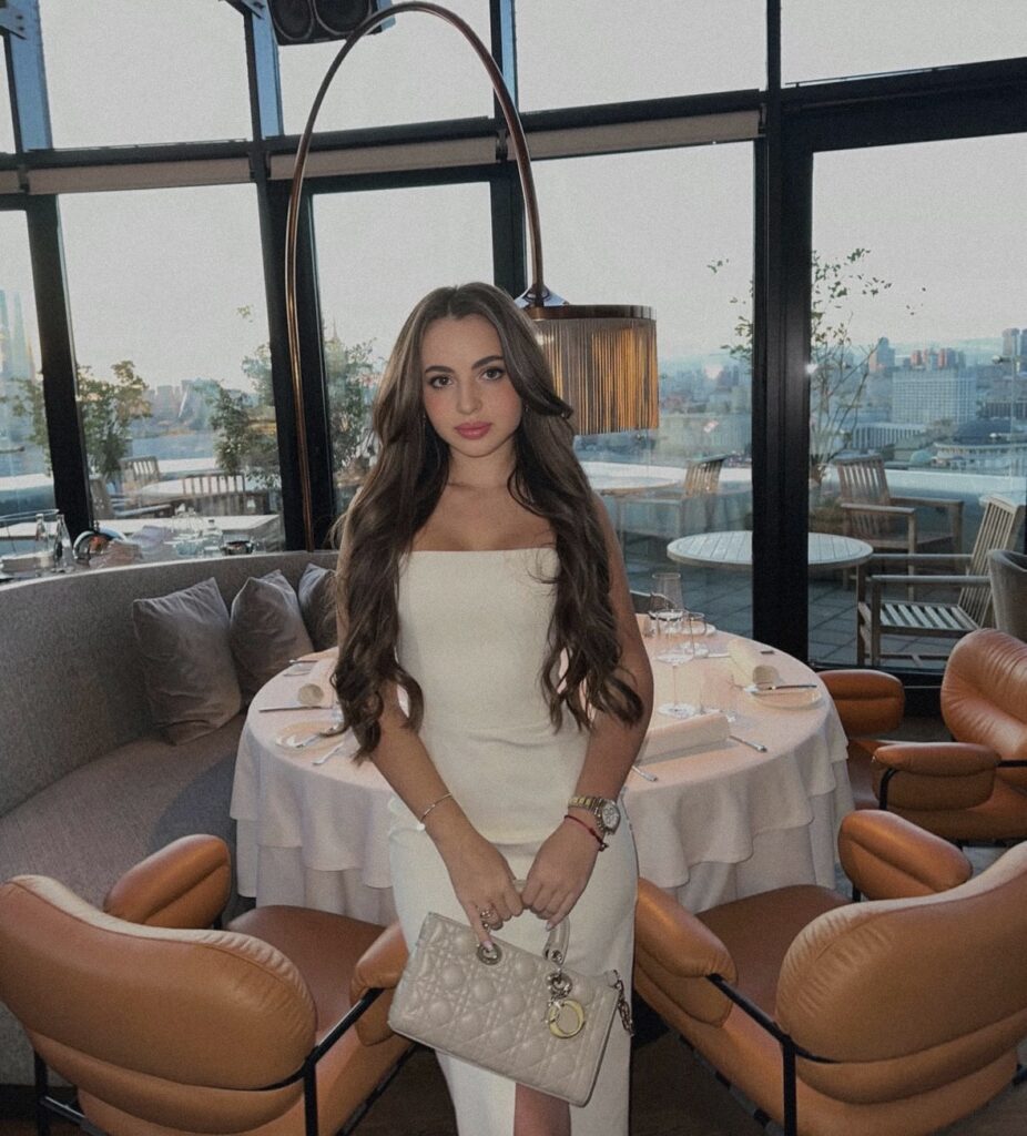 Valeria  - DubaiCats Girl