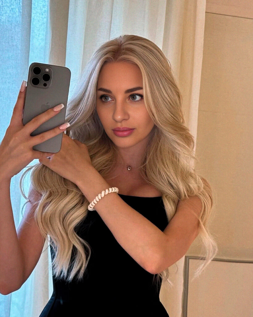 Clara - DubaiCats Girl