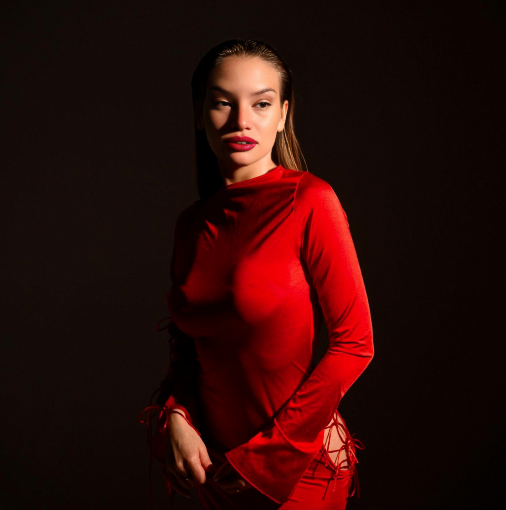 Violet - DubaiCats Girl