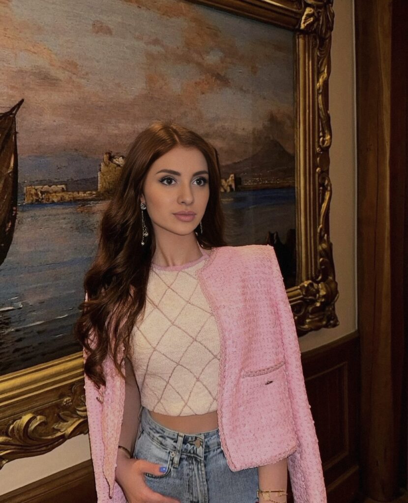 Alexandra - DubaiCats Girl