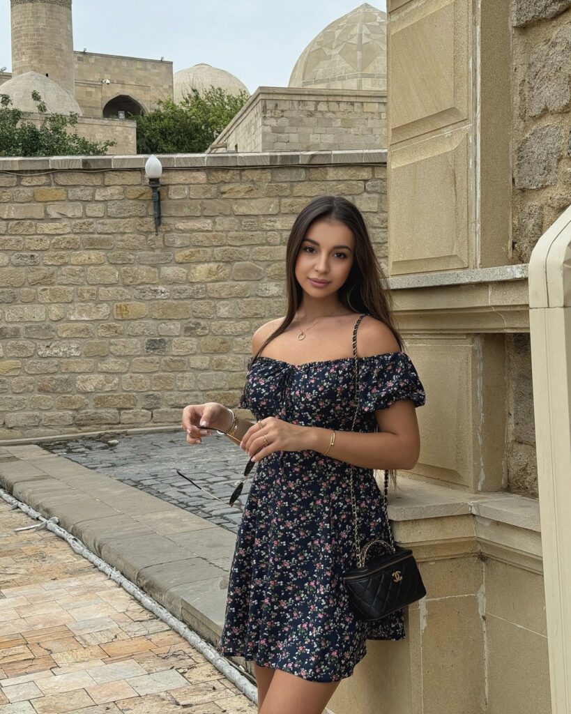 Lia - DubaiCats Girl