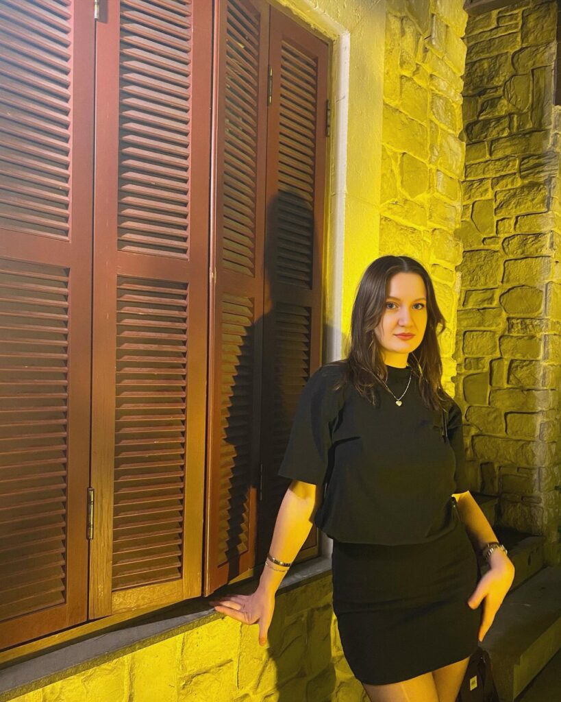 Lola - DubaiCats Girl