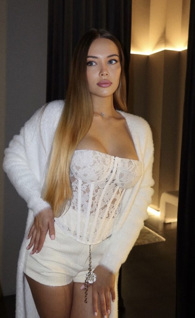Eira - DubaiCats Girl