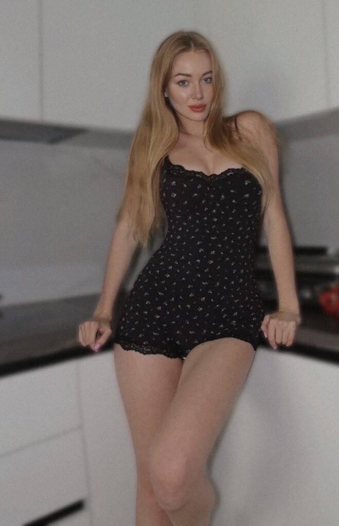 Blanche - DubaiCats Girl