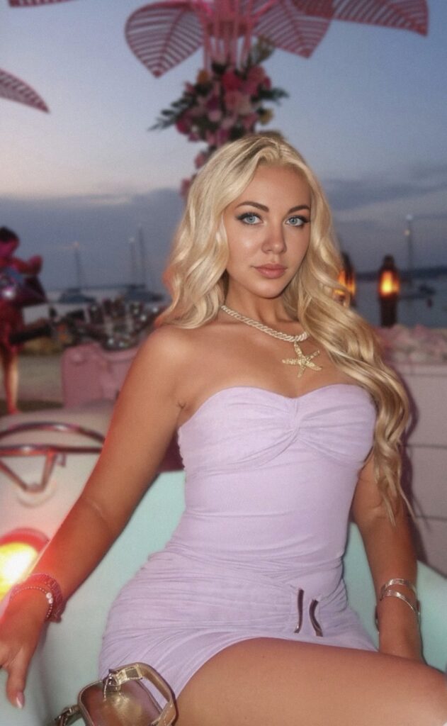 Alina - DubaiCats Girl