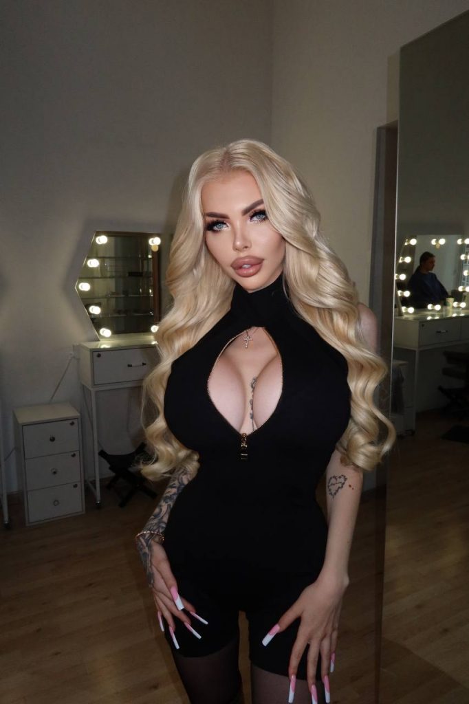 Masumi - DubaiCats Girl