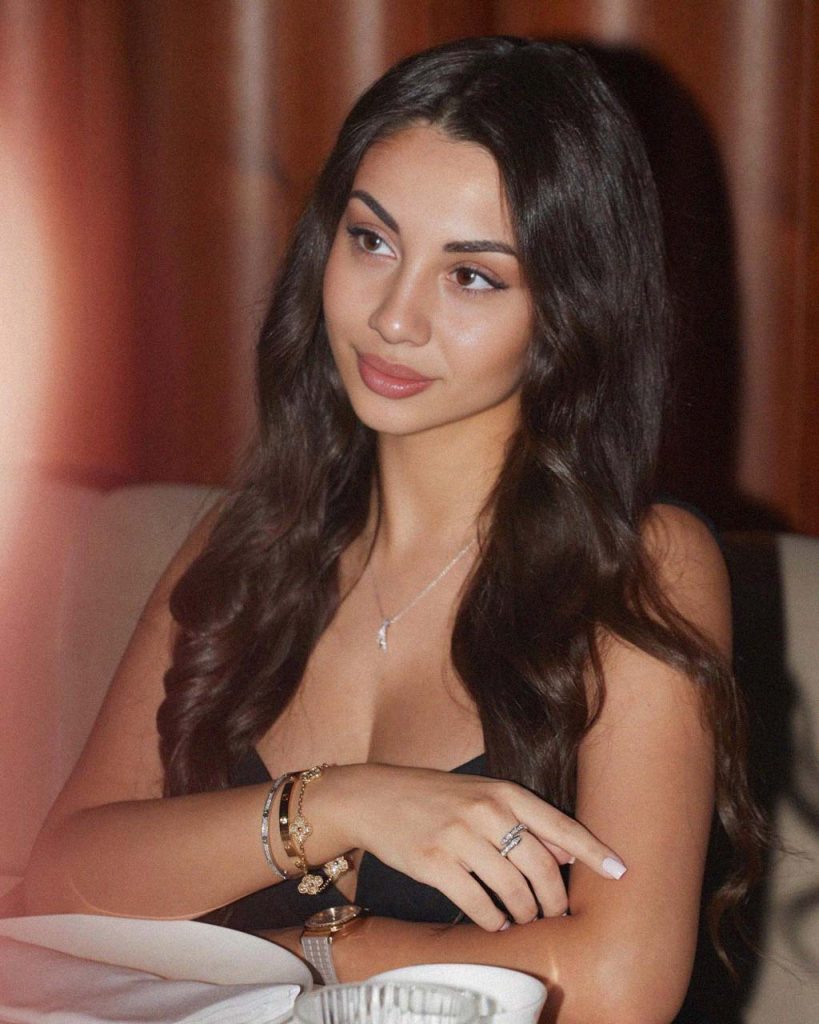 Dolly - DubaiCats Girl